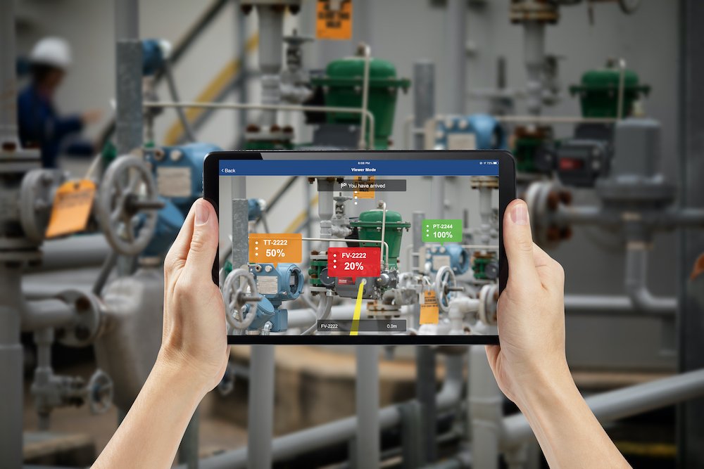 Live-video based customer support in manufacturing